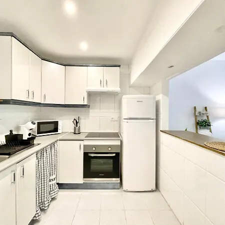 Rs 16 Center Of By Eaw Homes Apartmán *