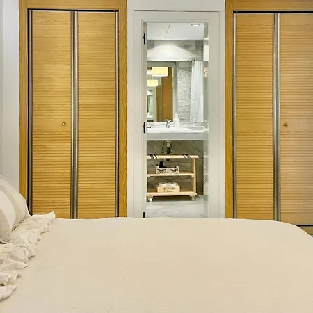 Rs 16 Center Of By Eaw Homes شقة ماربيا