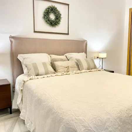 Rs 16 Center Of By Eaw Homes Apartamento