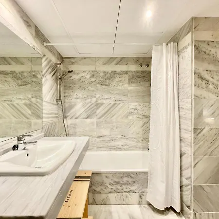 Apartamento Rs 16 Center Of By Eaw Homes *